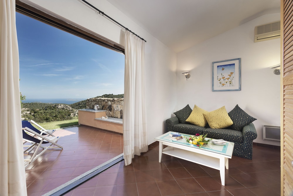 Myo Hotel Rocce Sarde 5/25