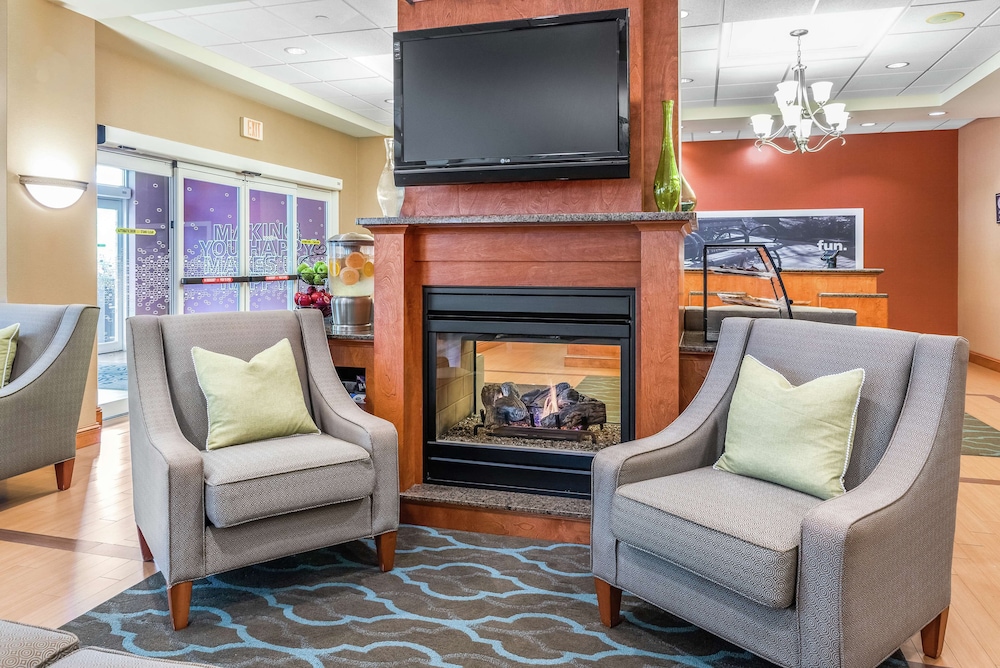 Hampton Inn Nashua 30/43