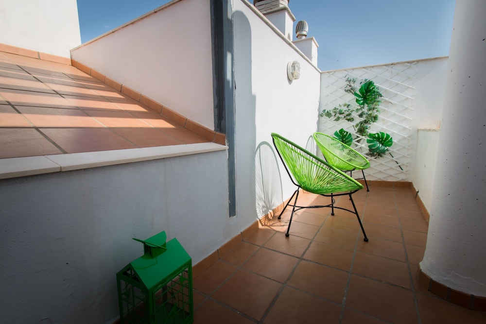 HOLIDAYS2MALAGA STUDIOS JUAN DE MENA 3/67