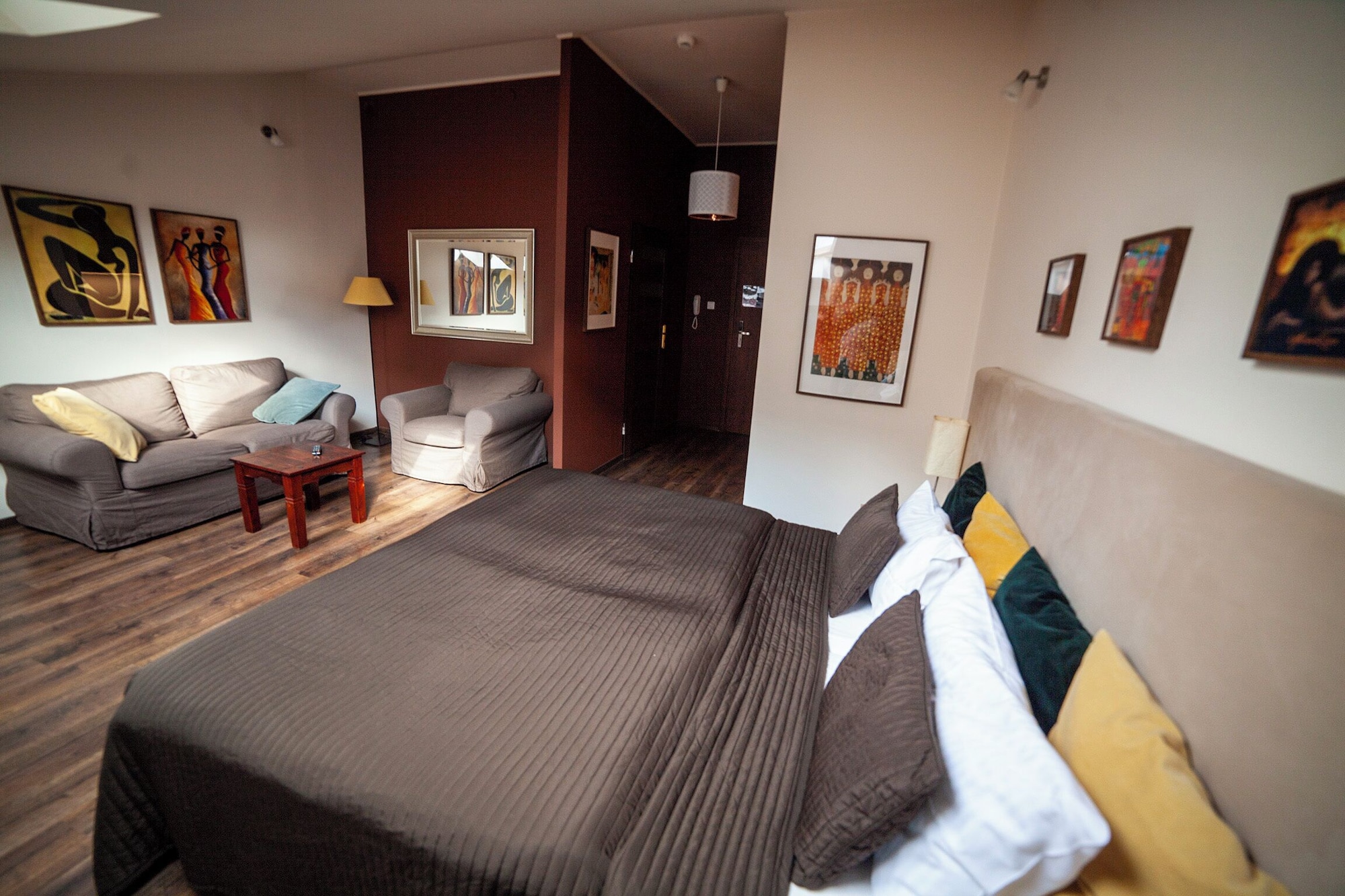 Lounge Apartments