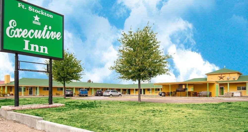 Executive Inn 29/38