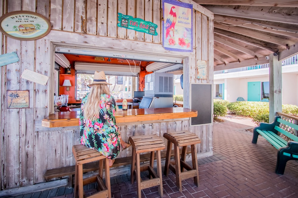 Bikini Beach Resort Motel 12/32