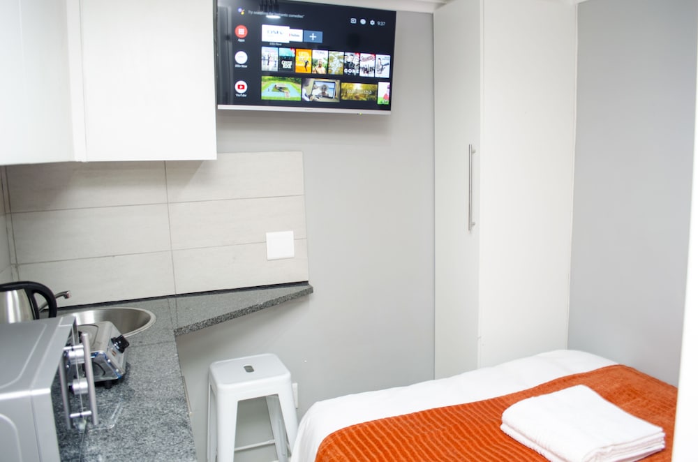 Cape Town Micro Apartments 7/17