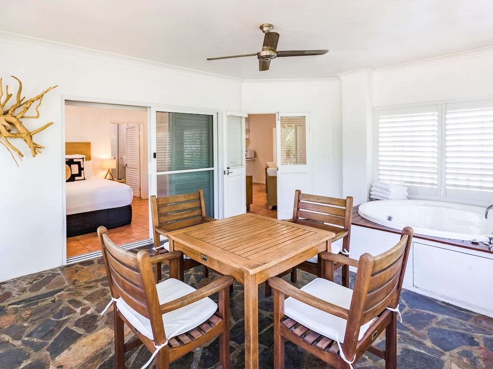 The Reef House Adults Retreat 50/73