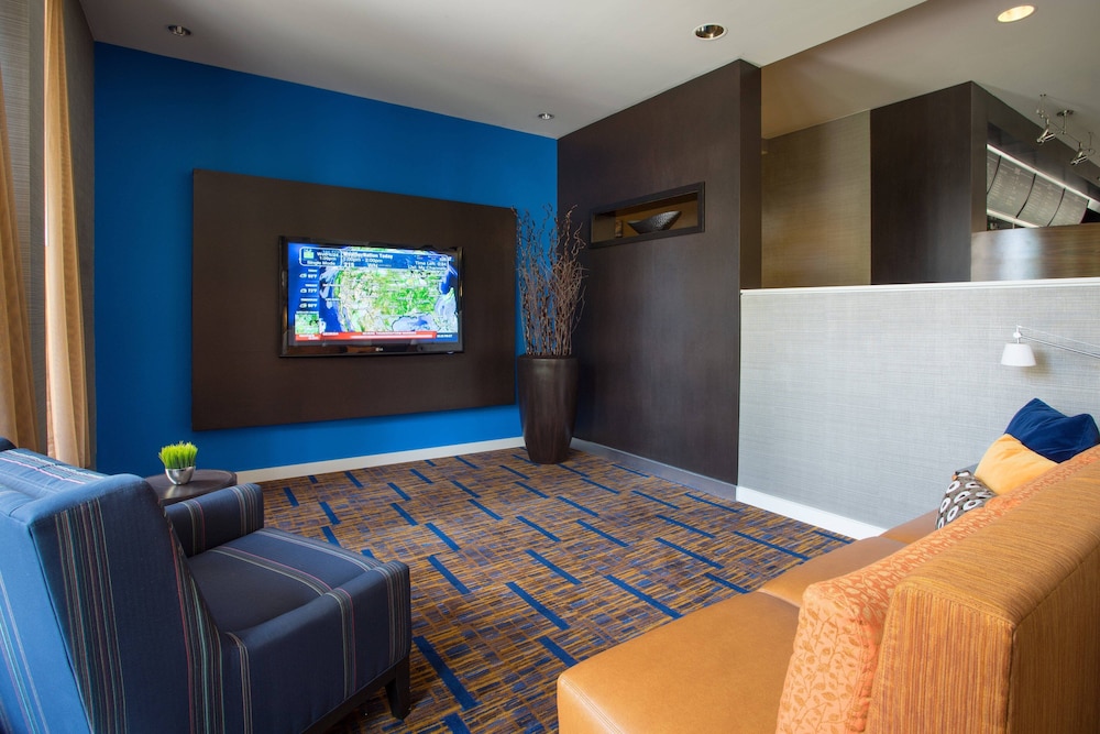 Courtyard by Marriott Denver Central Park 14/50