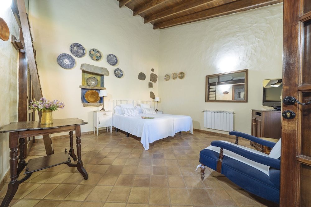 HOTEL RURAL LAS CALAS 25/50