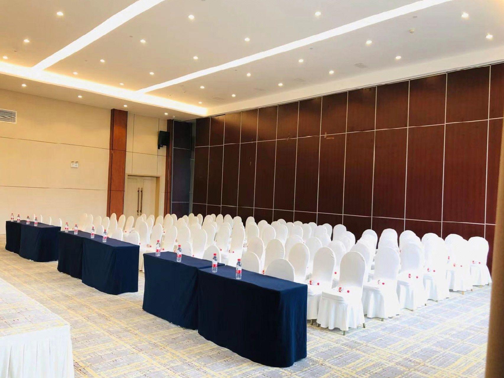 Vienna International Hotel (Optics Valley Plaza, Wuhan) 27/29