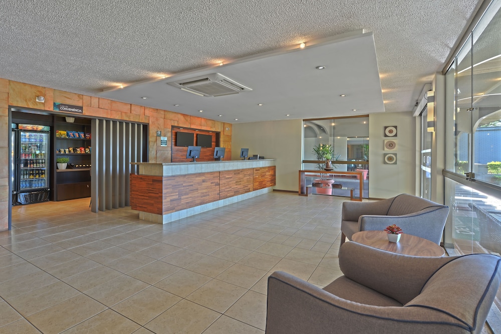 Lobby at Hotel Deville Express Cascavel, CASCAVEL