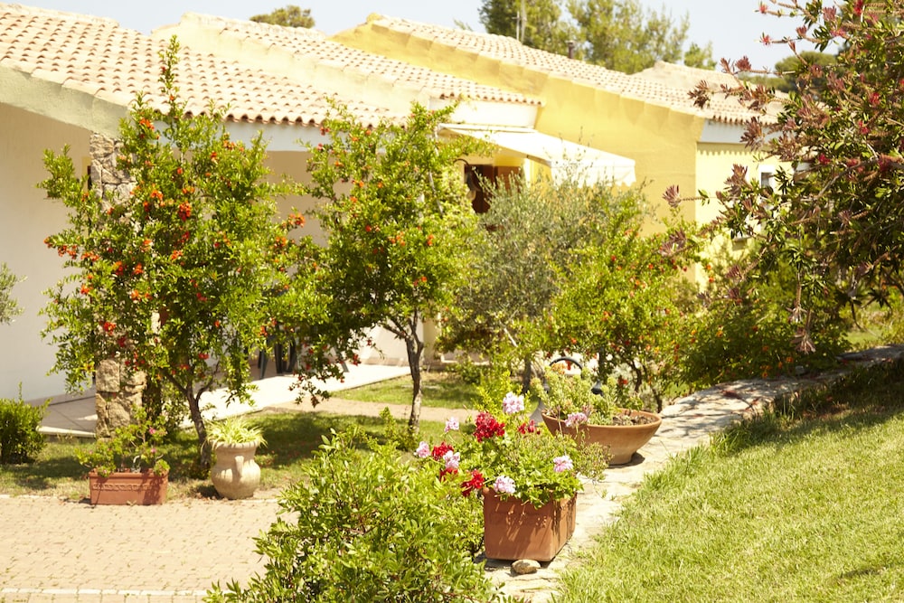 Hotel Cala Mirto 53/66