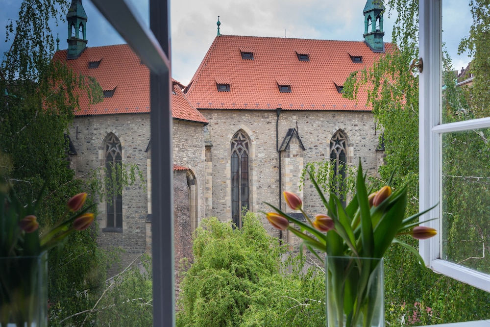 Monastery Garden 3/70