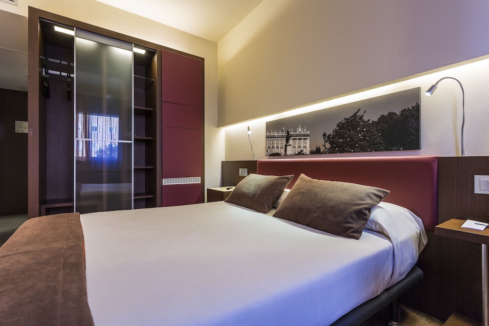 Crowne Plaza Madrid Centre Retiro 10/79