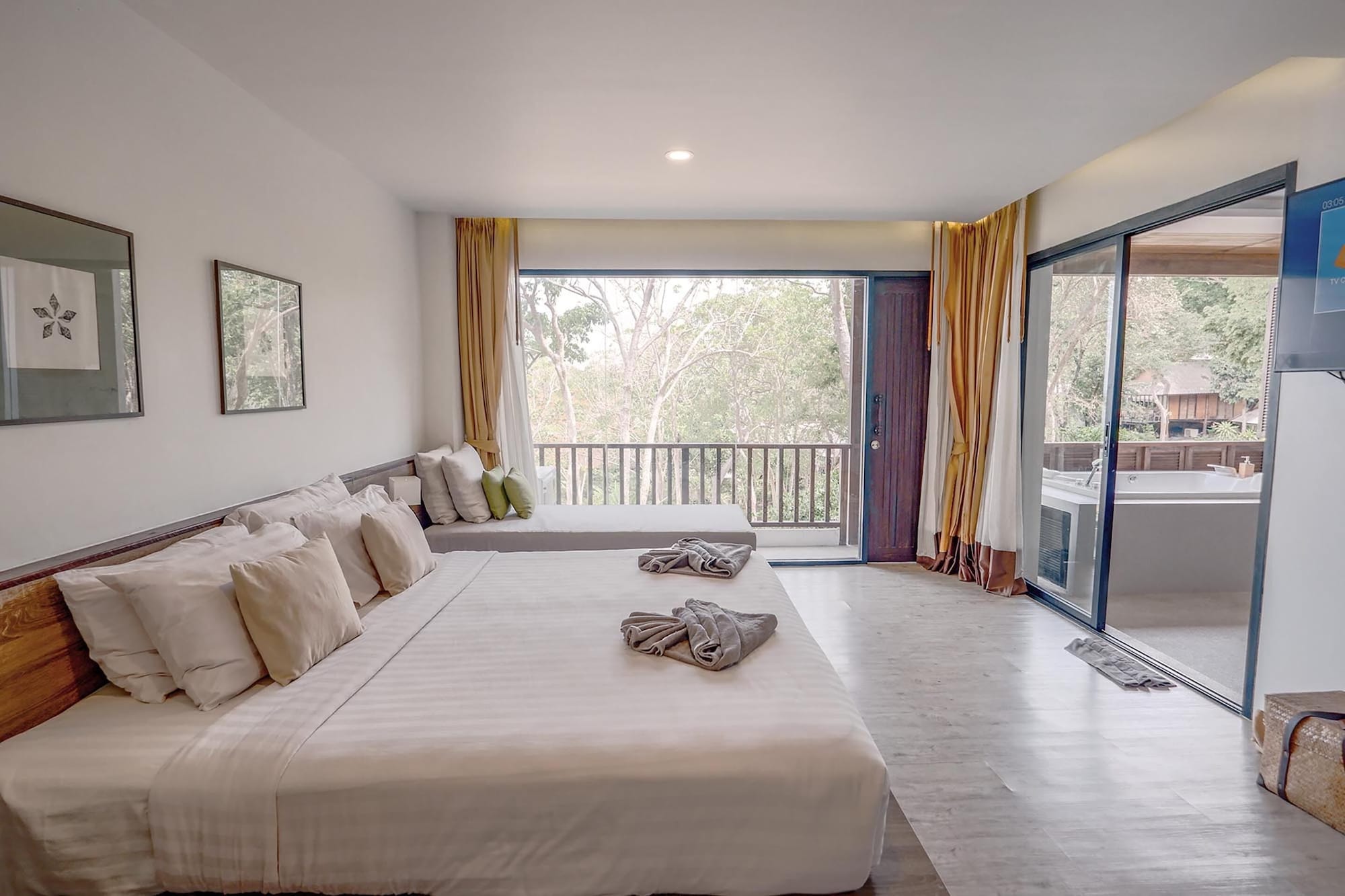 Moonlight, Suite, King Bed
