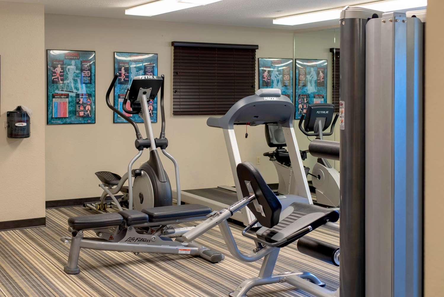 Sonesta Simply Suites Pittsburgh Airport 5/9