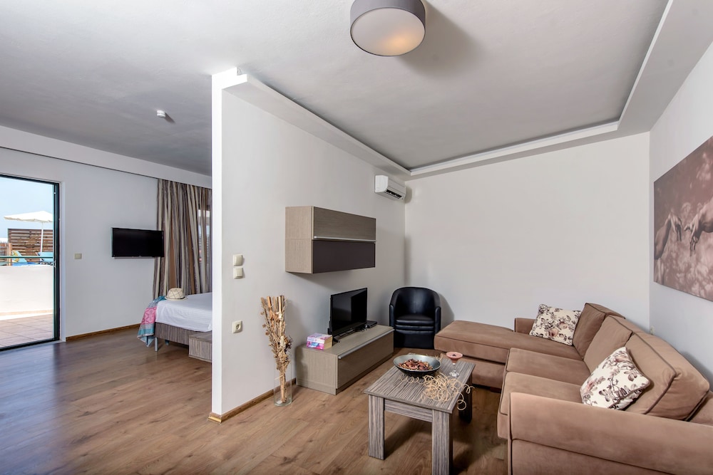 Katrin Suites - Adults Only 28/50