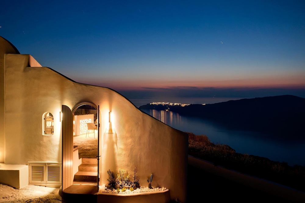 Avaton Resort and Spa in SANTORINI