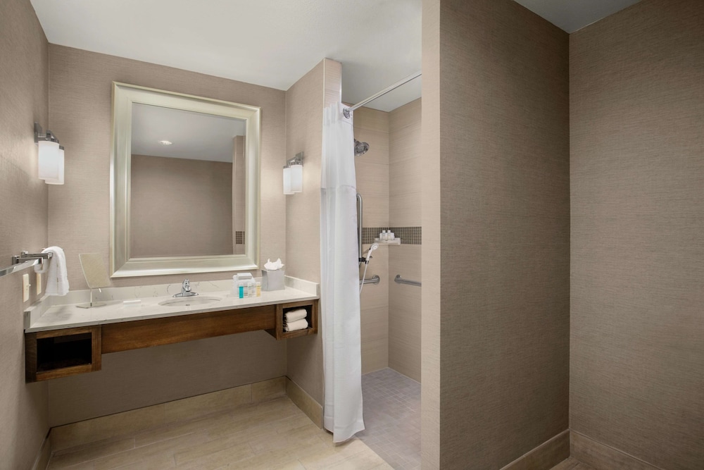 Hilton Garden Inn Lubbock 7/57