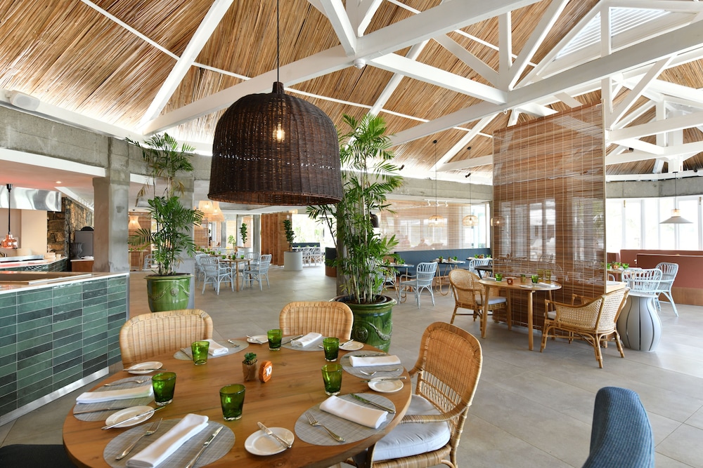 Veranda Grand Baie Hotel and Spa 53/66
