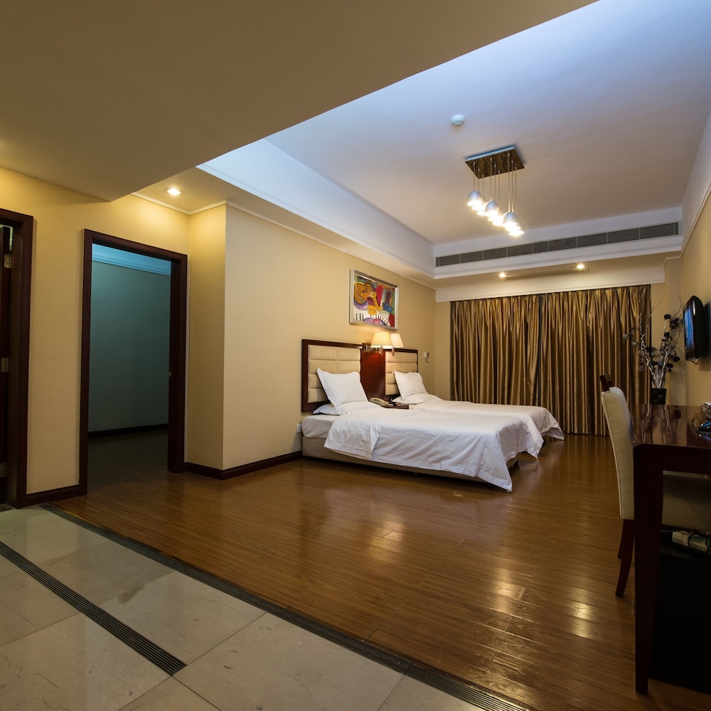 Yinfeng International Apartment 12/50