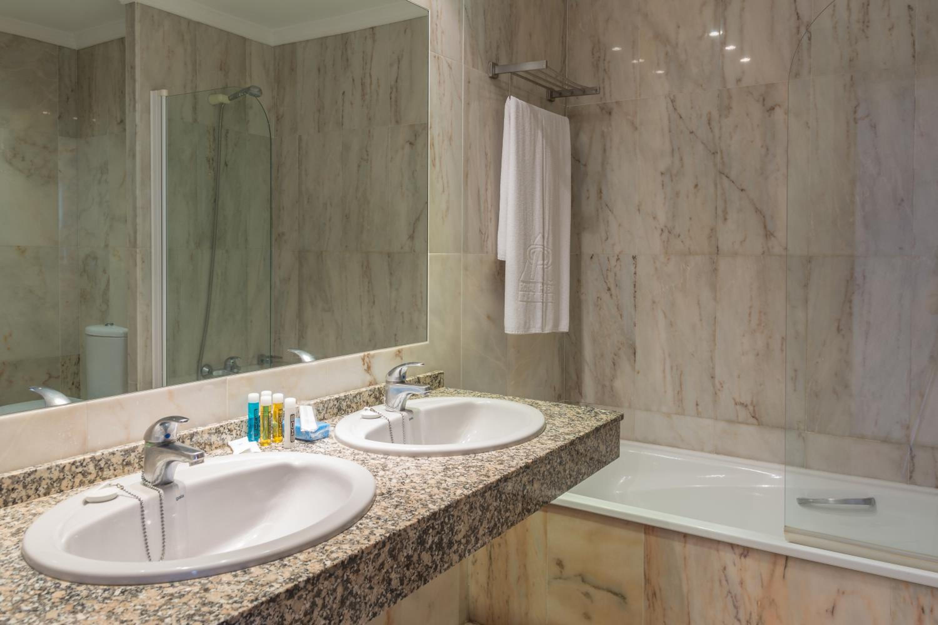 Room, Quadruple, Sea View, BLUESEA Al Andalus 4/4