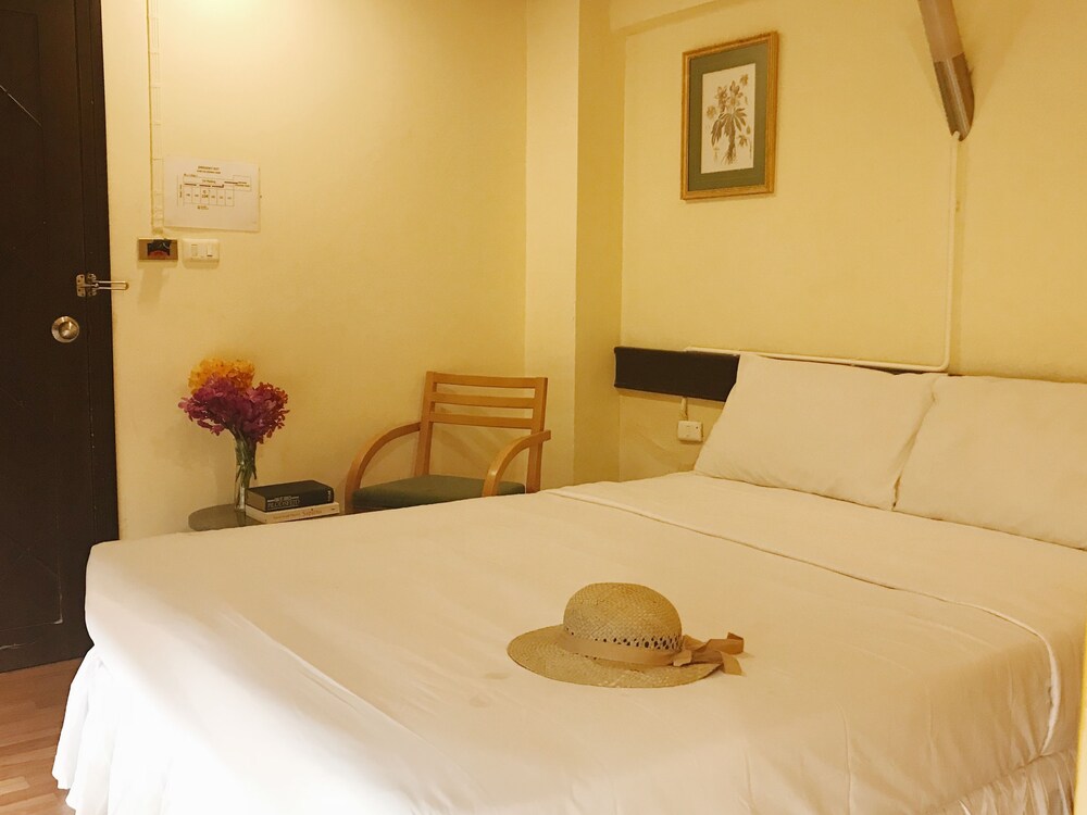 Krabi City Seaview Hotel 8/50