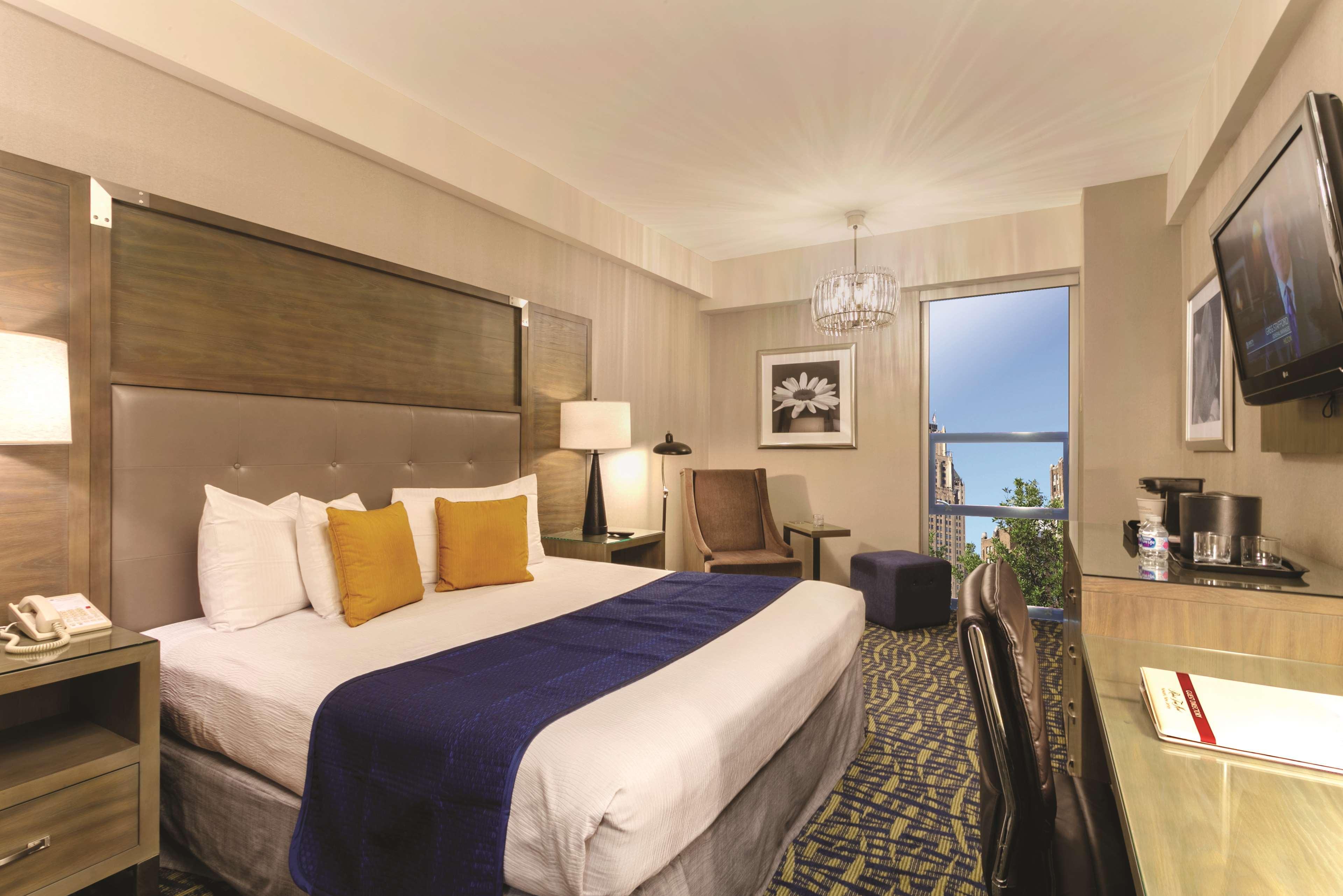 Room, King Bed