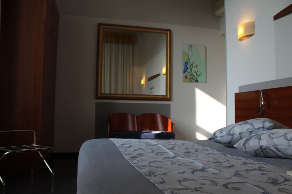 Hotel Europa 19/72