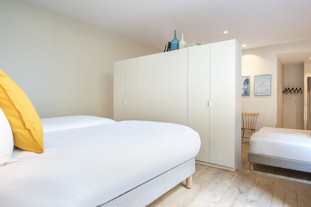Hotel Magenta 38 by Happyculture 36/71