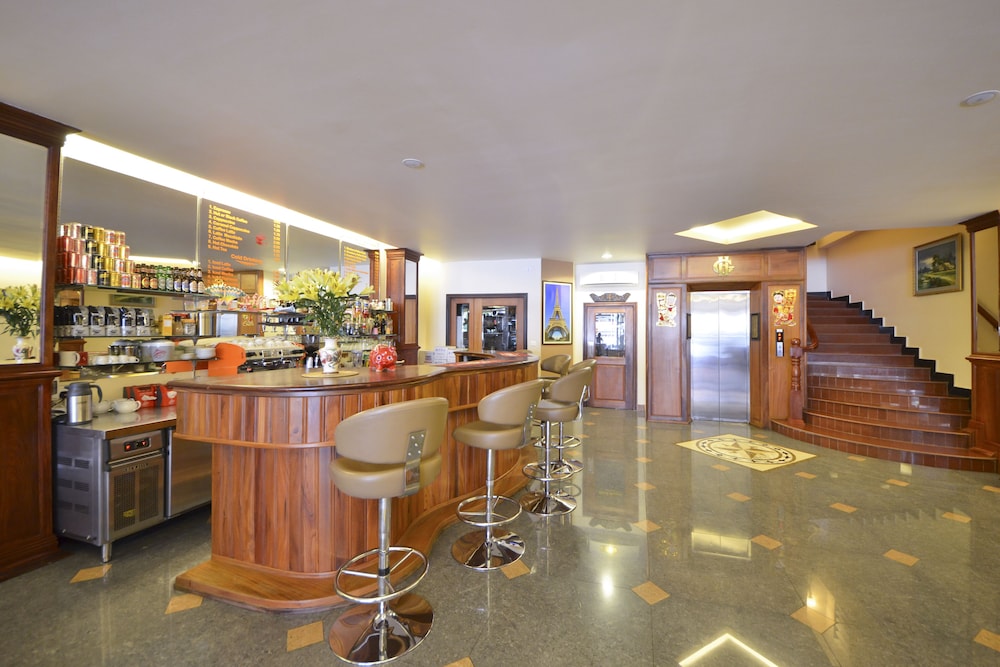 Golden House International Hotel 9/47