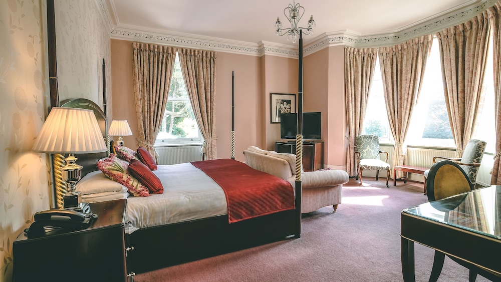 Hollin House Hotel 62/76