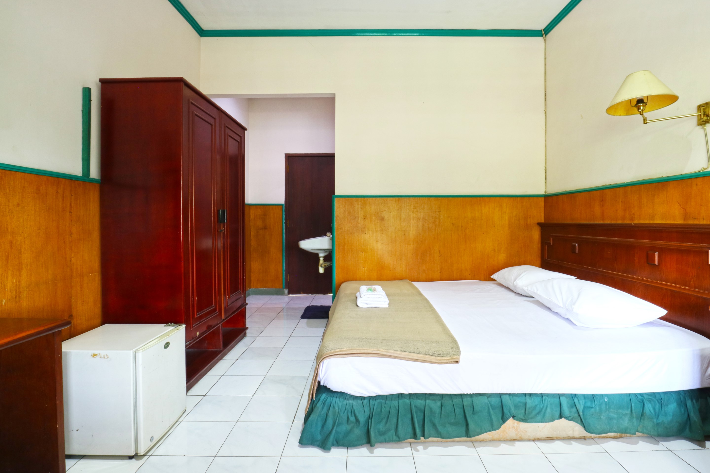 Hotel Shabine 9/19