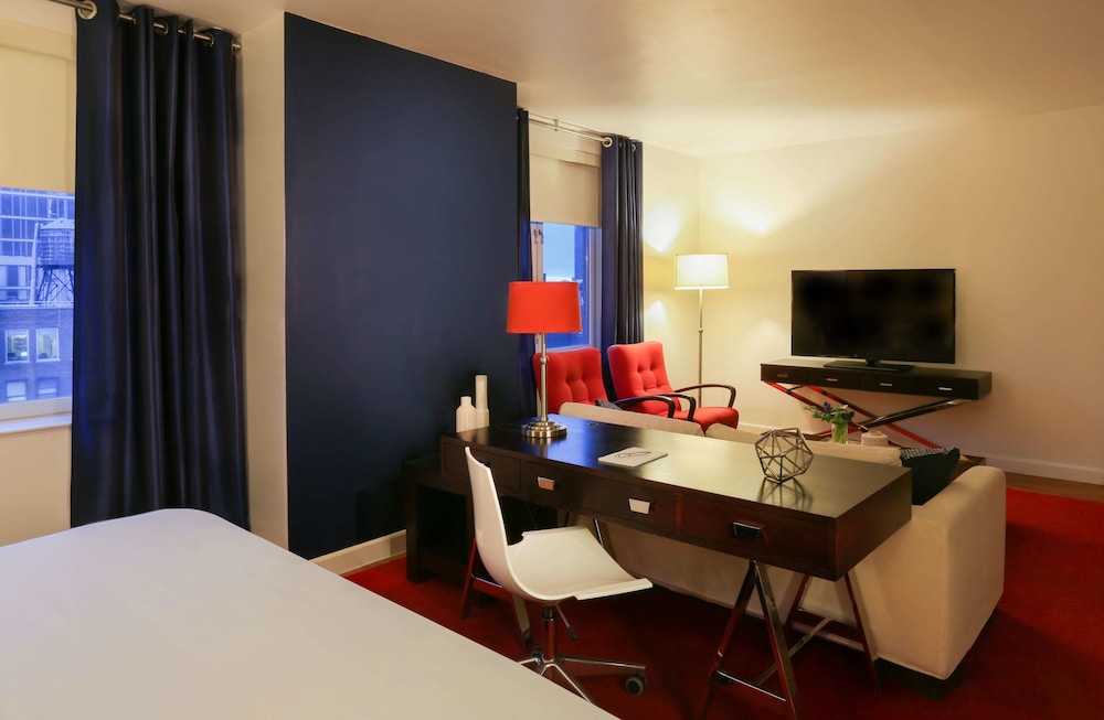 Hotel Hayden 64/73