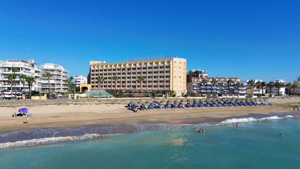 Gran Hotel Peniscola 40/42