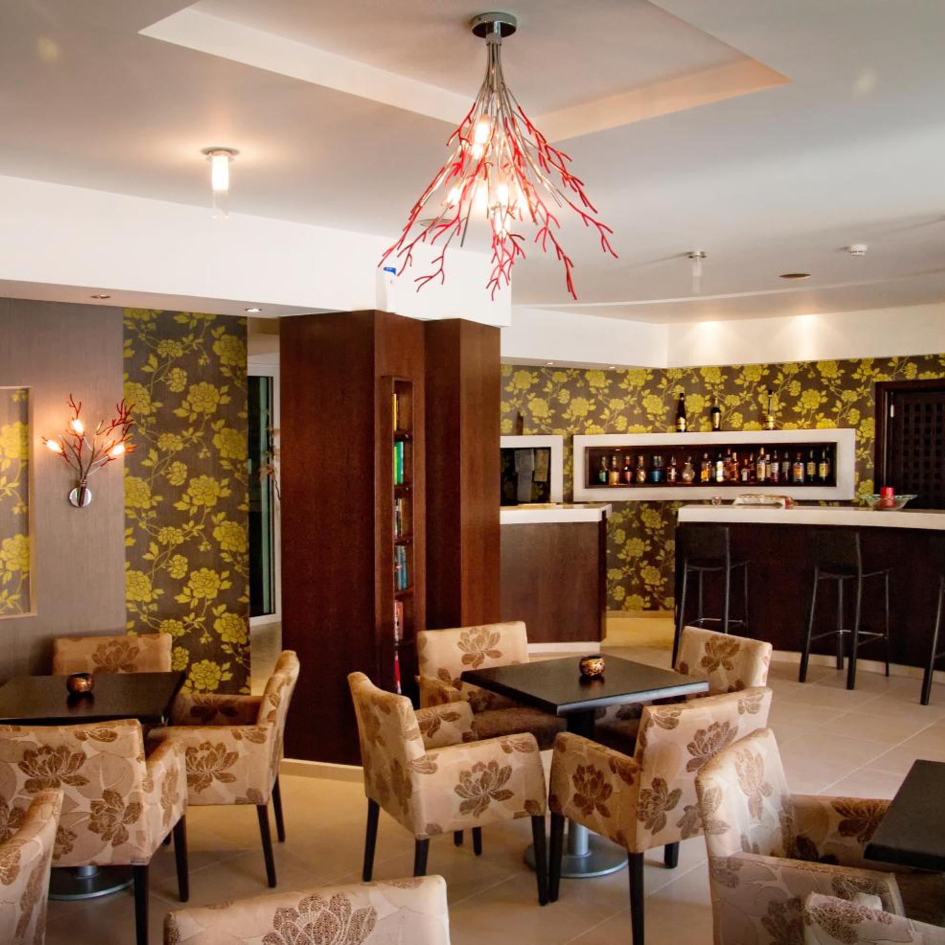 Nicolas Hotel 18/21