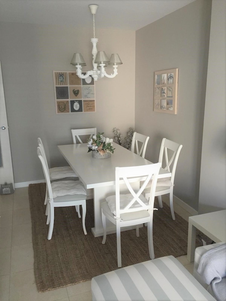 Rentalmar Families Paradise Village 17/43