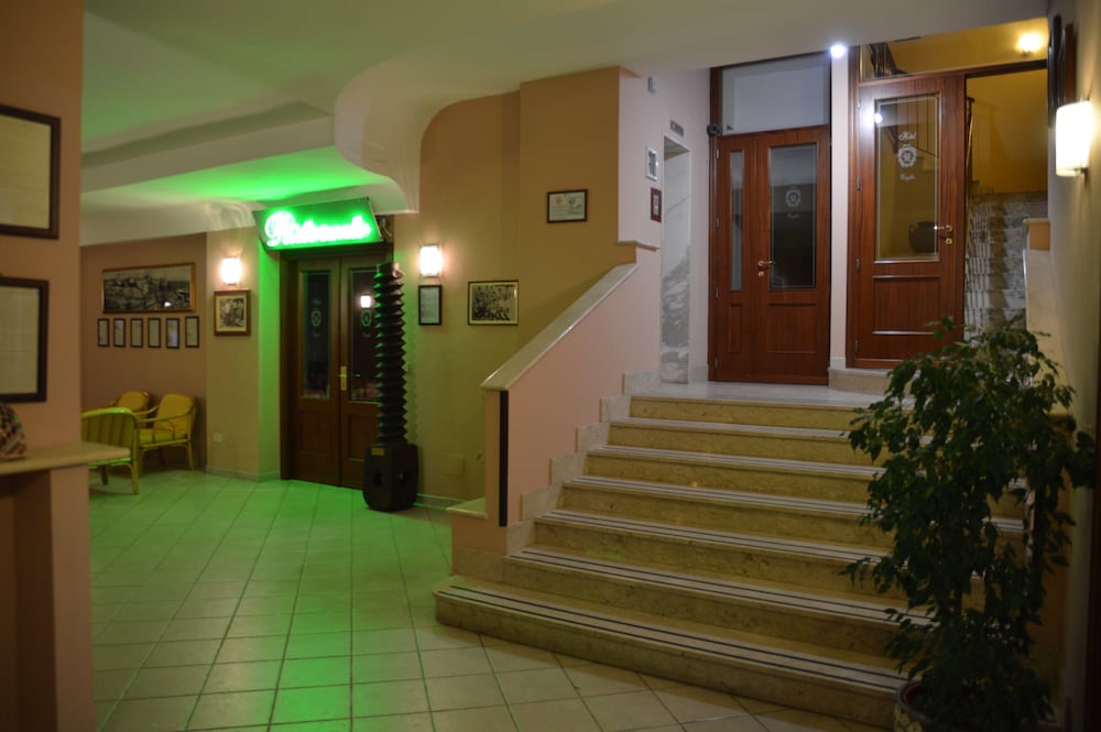 Hotel Virgilio 11/64