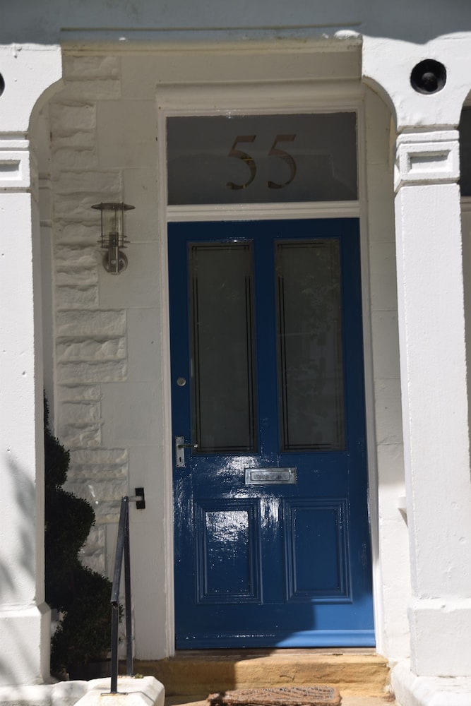 Harrogate Elite Living 4/49