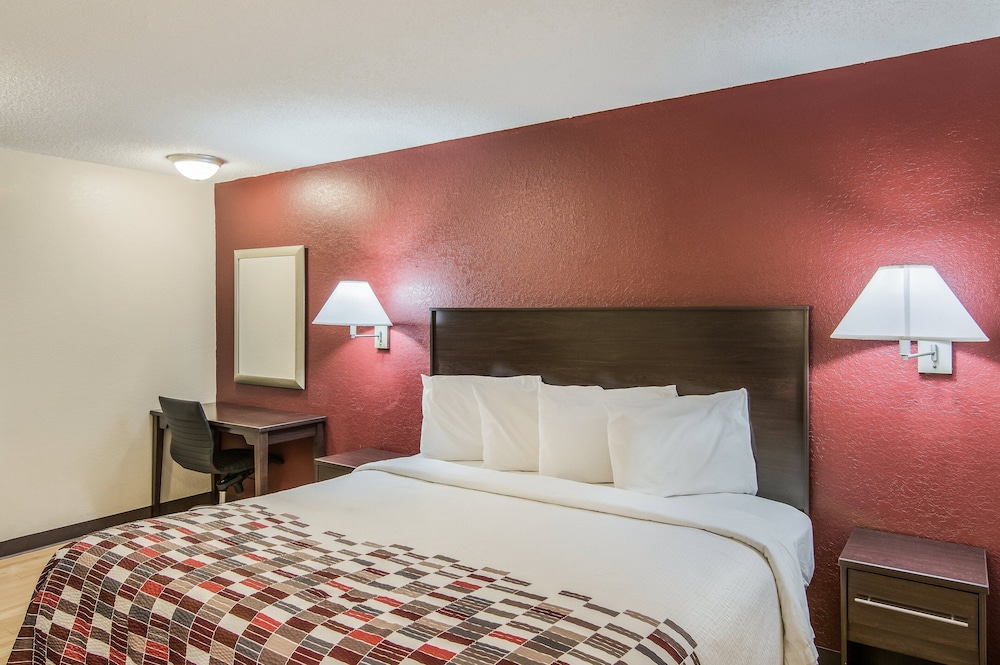 Red Roof Inn & Suites Pensacola East - Milton 17/39
