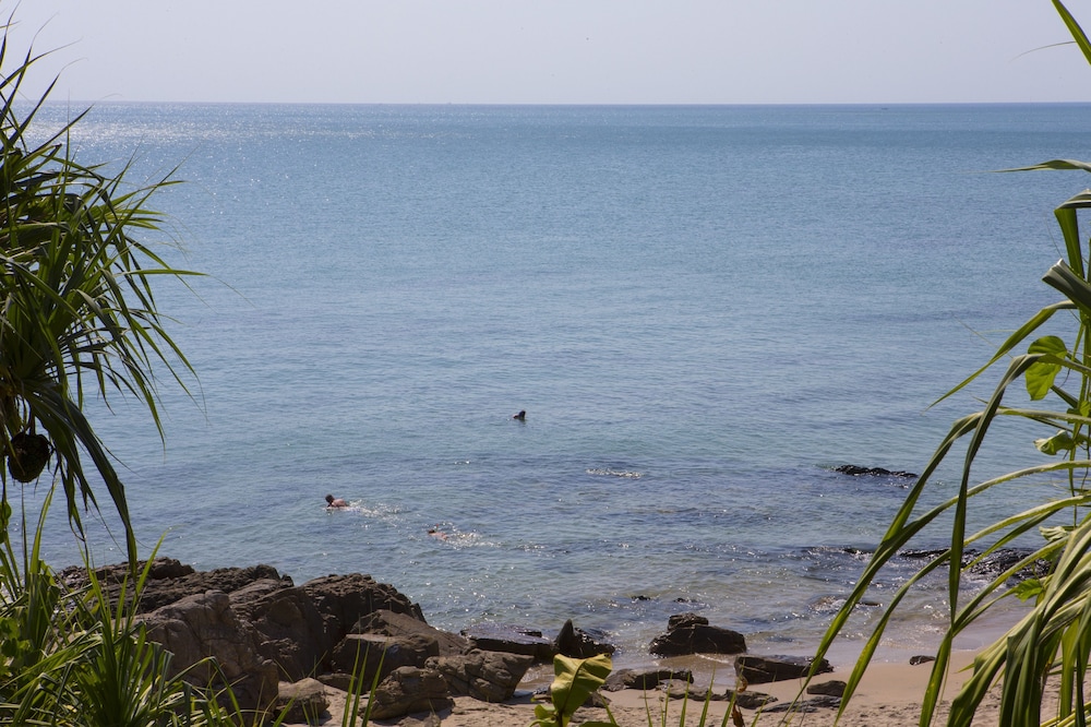 LANTA CORAL BEACH RESORT 38/50