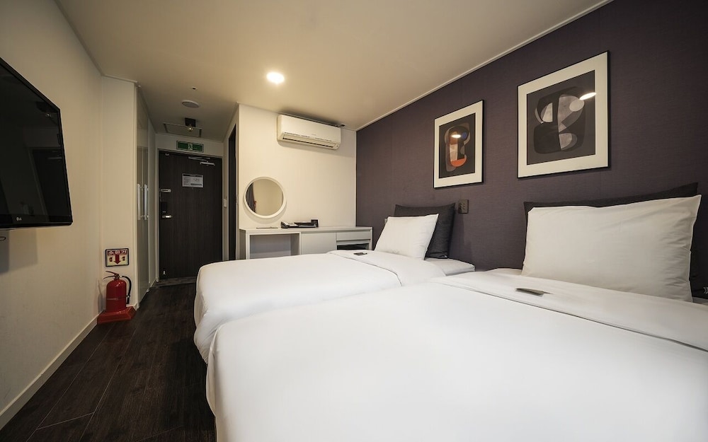 Hotel Parkview 14/84