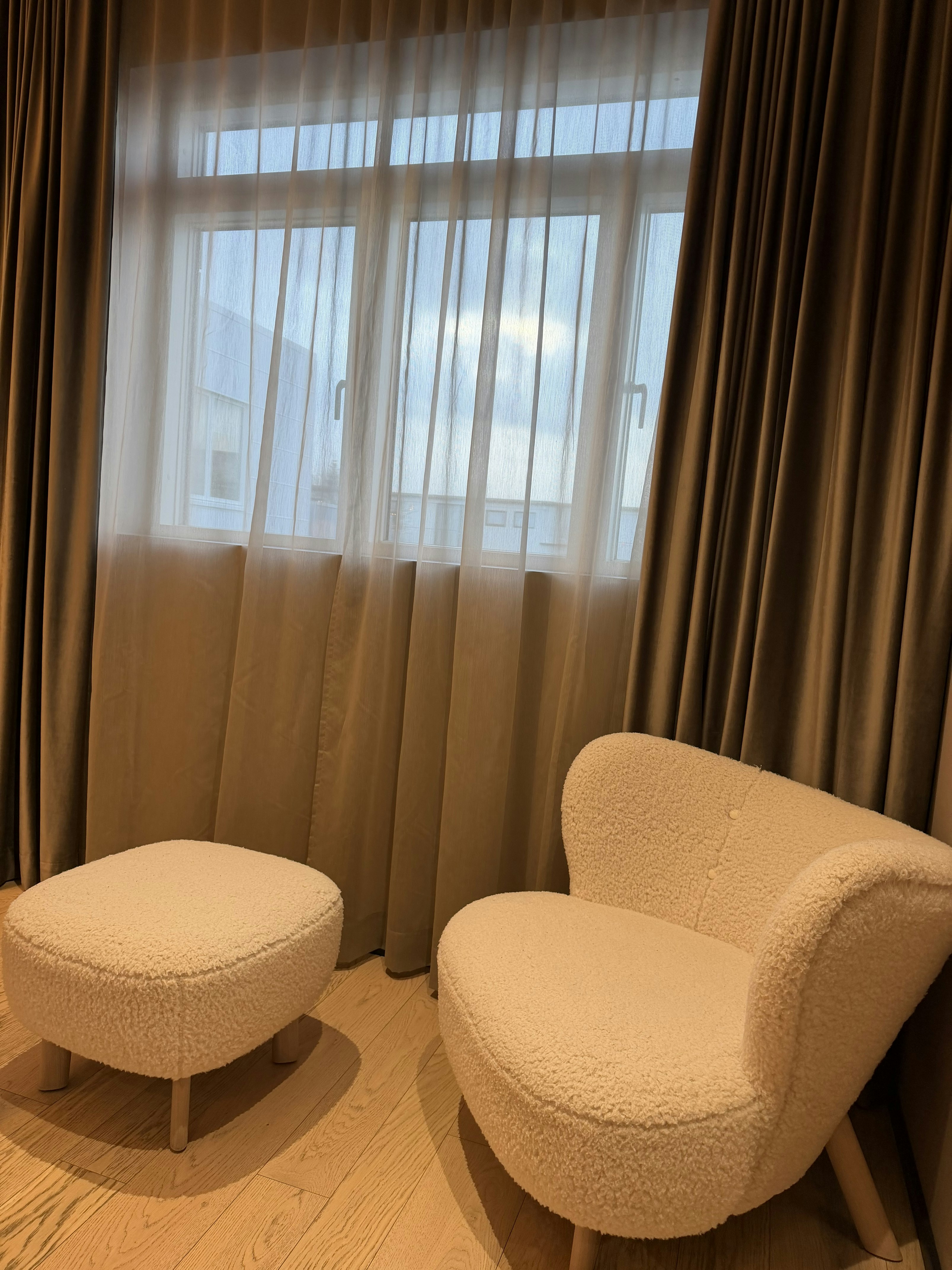 Hotel Lotus 40/50