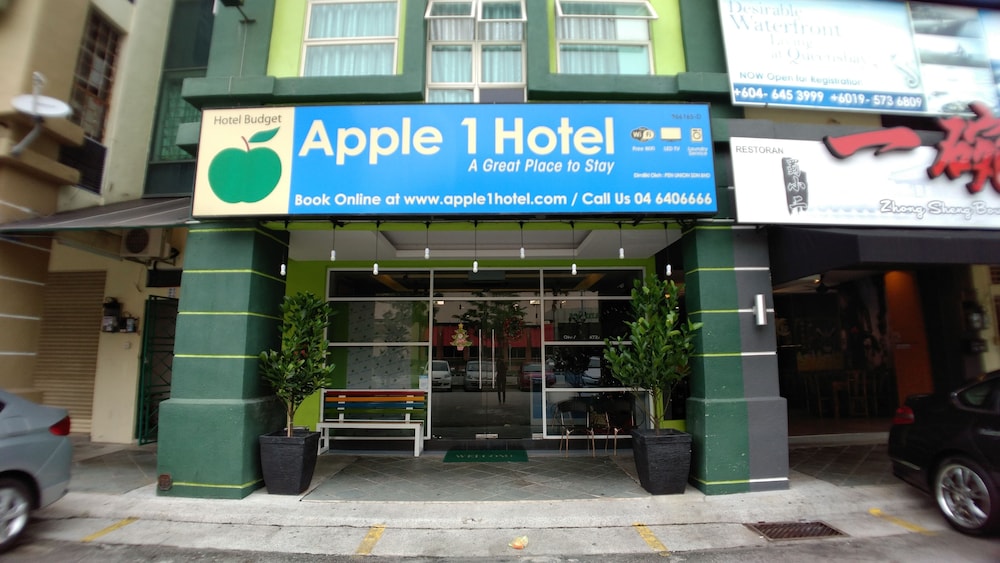 Apple 1 Hotel Queensbay 3/64