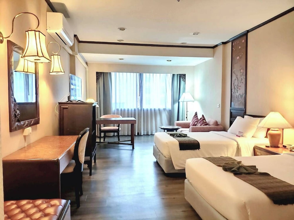 Chiang Mai Orchid Hotel 11/64
