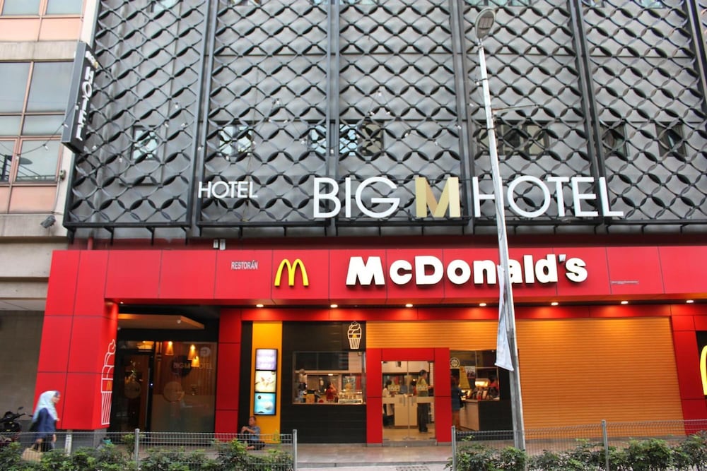 Big M Hotel 1/44
