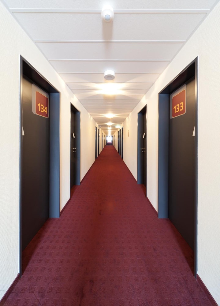 Mcdreams Hotel Essen-City 21/22