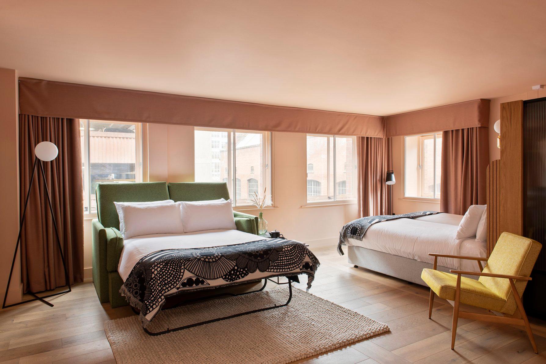 Superior, Studio, Queen Bed