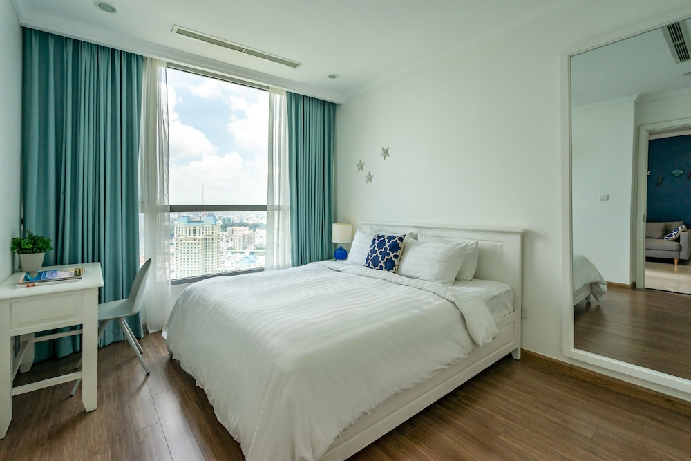 Hoasun Boutique Apartment - Vinhomes Central Park 8/50