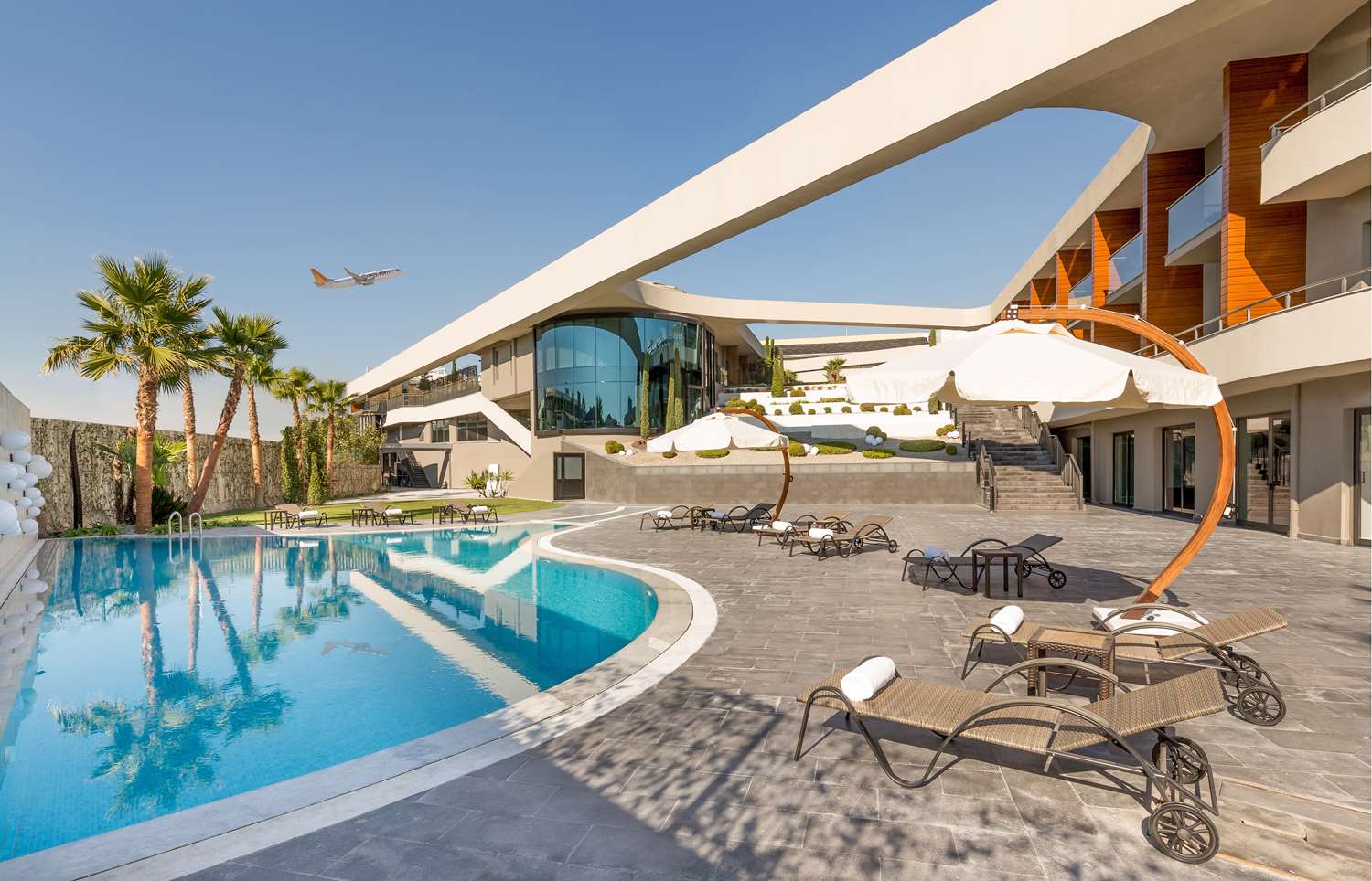DoubleTree by Hilton Izmir Airport 38/85