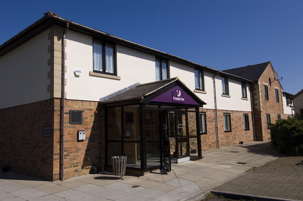 Premier Inn Silverstone 31/38