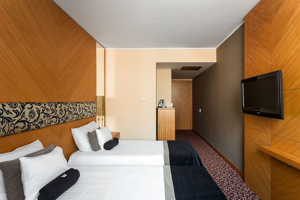 STANDARD, TWIN BEDS