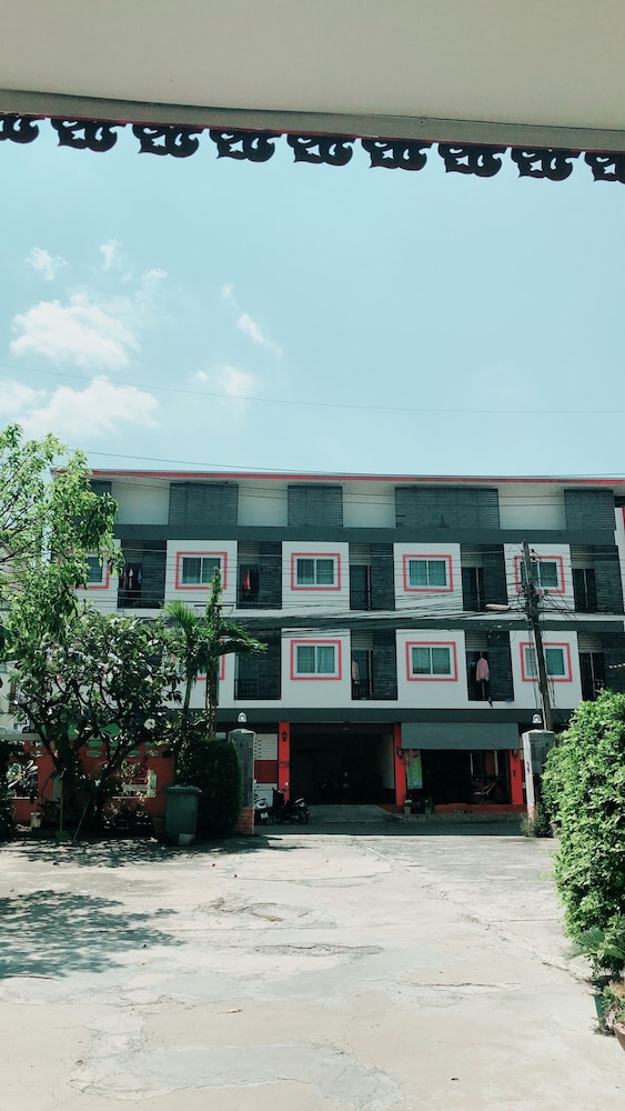 Paradise Resort Buriram 2/50